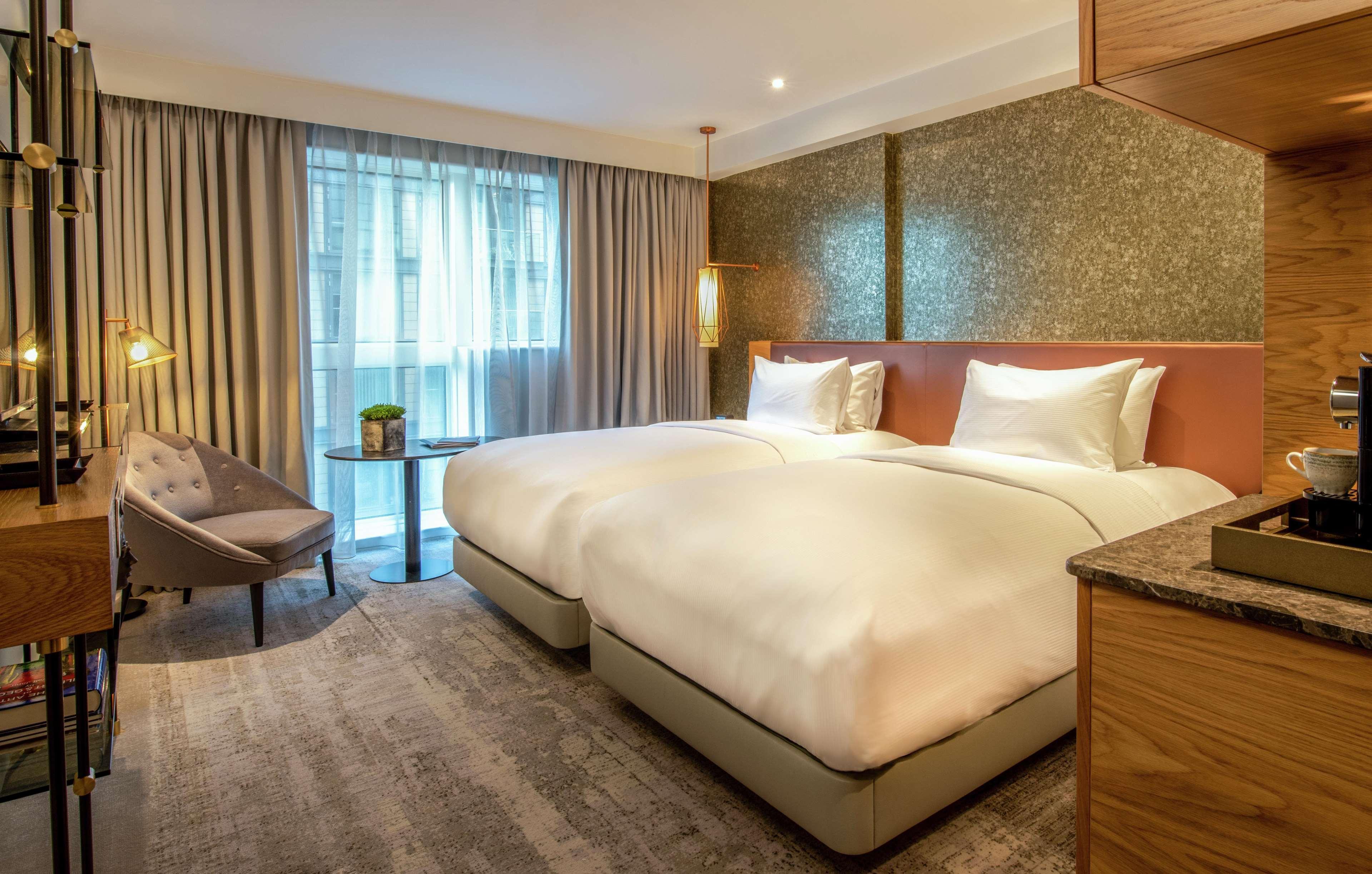 Lincoln Plaza Hotel London, Curio Collection By Hilton Екстер'єр фото